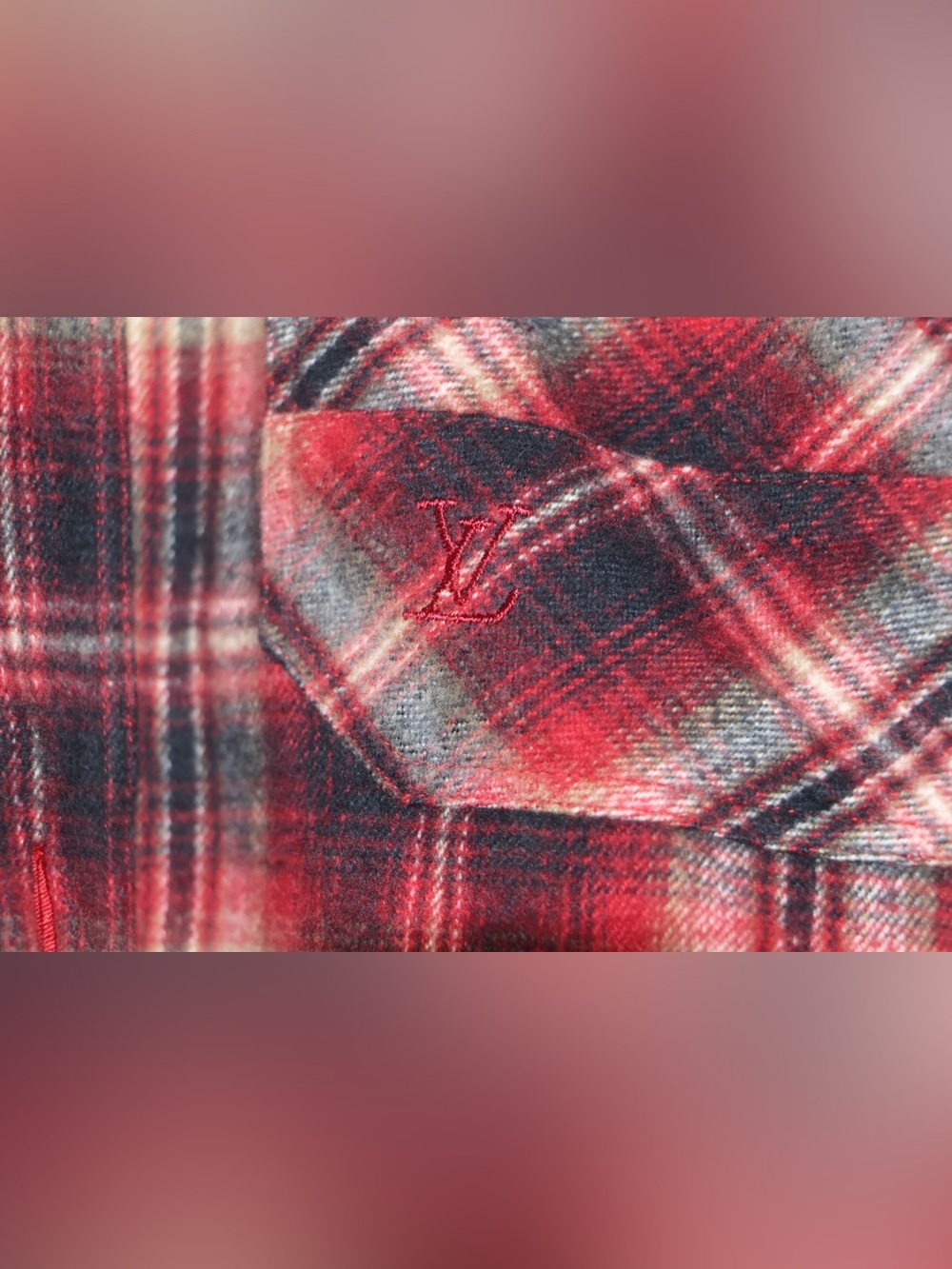 Louis Vuitton Flannel - Picture 3 of 8
